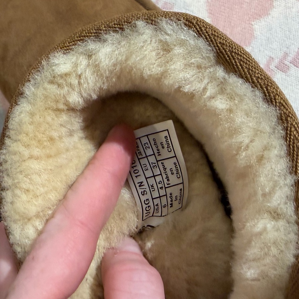 UGG Women's Classic II Chestnut Suede Shearling Mid-Calf Boots - Picture 3 of 7